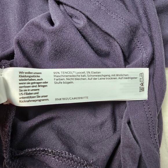 EILEEN FISHER Navy Blue Tencel Lyocell V-Neck Tunic Top Size M Relaxed Fit - Picture 7 of 7